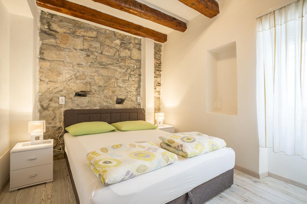 Apartments Sara Hvar Town Exterior photo